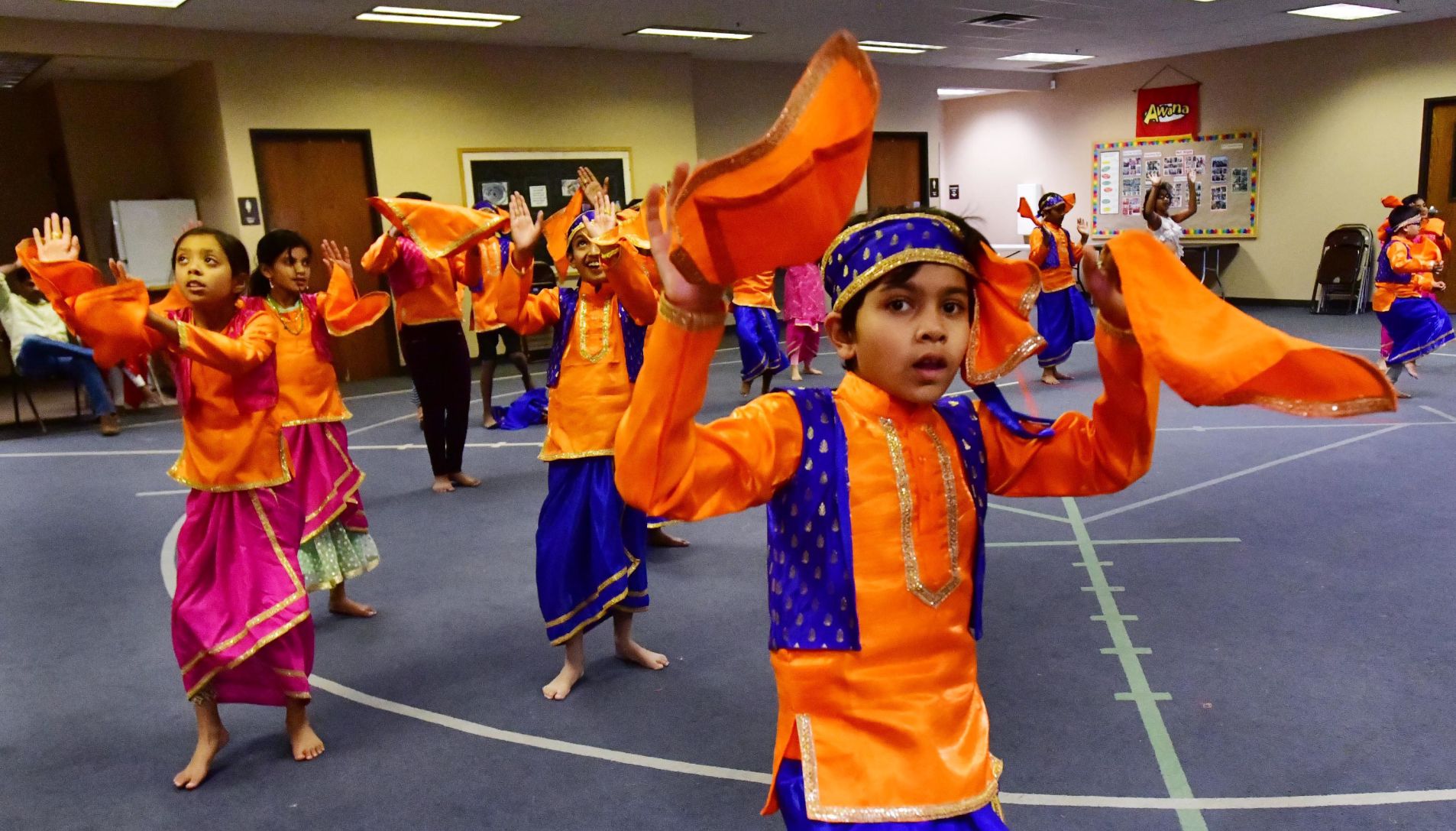 111219-news-diwali 33.JPG